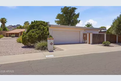 3217 E Malapai Drive, Phoenix, AZ 85028 - Photo 7