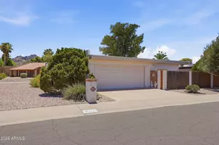3217 E Malapai Dr, Phoenix, AZ 85028 - Photo 7