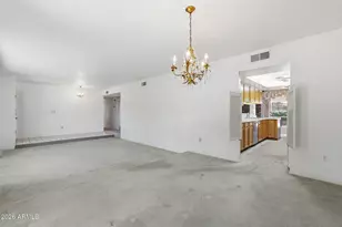 3217 E Malapai Dr, Phoenix, AZ 85028 - Photo 23
