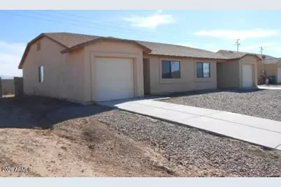 8251 W Mystery Drive, Arizona City, AZ 85123 - Photo 1