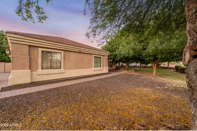 2311 N 104th Drive, Avondale, AZ 85392 - Photo 5