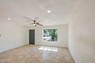 4129 N 49th Dr, Phoenix, AZ 85031 - Photo 9