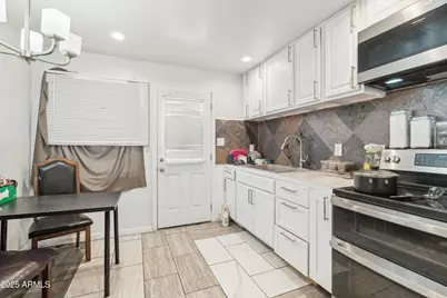 2223 E Roosevelt Street, Phoenix, AZ 85006 - Photo 23