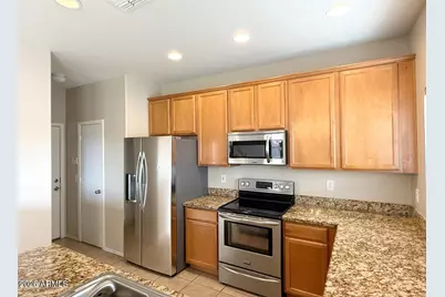 2221 N 94th Avenue, Phoenix, AZ 85037 - Photo 7