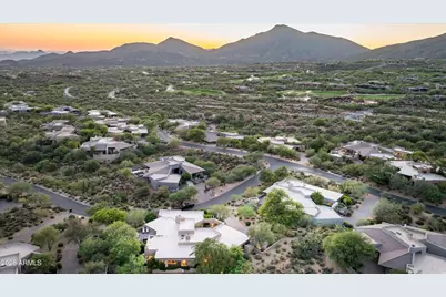 10615 E Honey Mesquite Drive, Scottsdale, AZ 85262 - Photo 41