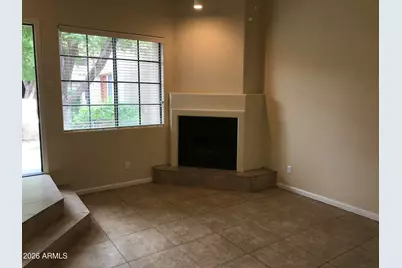 1025 E Highland Avenue #Unit 12, Phoenix, AZ 85014 - Photo 9