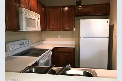 1025 E Highland Avenue #Unit 12, Phoenix, AZ 85014 - Photo 7