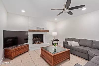 1347 W Lobo Avenue, Mesa, AZ 85202 - Photo 5