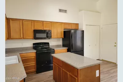 869 E Sheffield Avenue, Gilbert, AZ 85296 - Photo 9