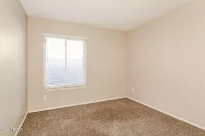 1655 E Saint Charles Avenue, Phoenix, AZ 85042 - Photo 15