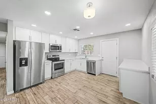 3217 E Pershing Ave, Phoenix, AZ 85032 - Photo 9