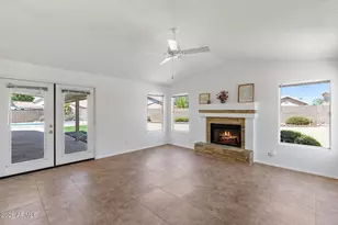 8832 W Betty Elyse Ln, Peoria, AZ 85382 - Photo 27