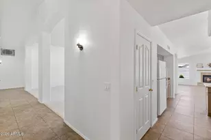 8832 W Betty Elyse Ln, Peoria, AZ 85382 - Photo 21