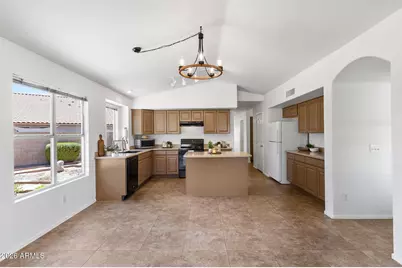 8832 W Betty Elyse Lane, Peoria, AZ 85382 - Photo 25