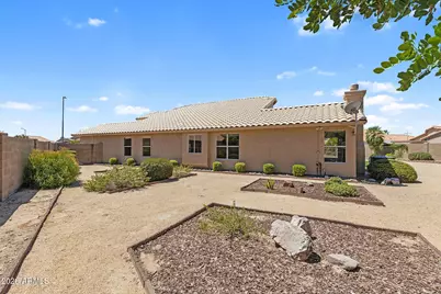 8832 W Betty Elyse Lane, Peoria, AZ 85382 - Photo 47