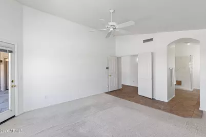 8832 W Betty Elyse Lane, Peoria, AZ 85382 - Photo 15