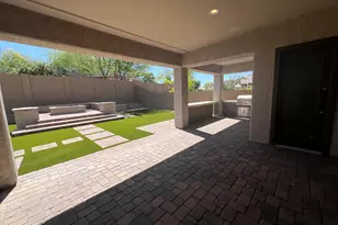 1630 W Blaylock Dr, Phoenix, AZ 85085 - Photo 17