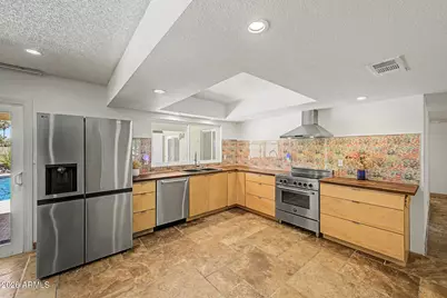 14031 N 24th Avenue, Phoenix, AZ 85023 - Photo 7