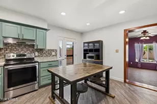 1025 E Cheryl Dr, Phoenix, AZ 85020 - Photo 27