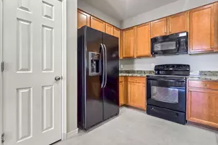 17878 W Desert Wind Dr, Goodyear, AZ 85338 - Photo 19