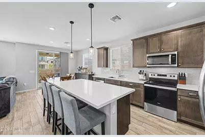 1033 S 150th Drive, Goodyear, AZ 85338 - Photo 9