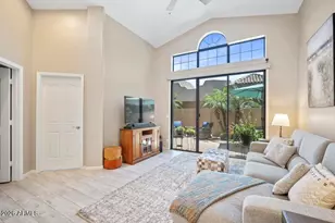 7955 E Chaparral Rd, Scottsdale, AZ 85250 - Photo 11