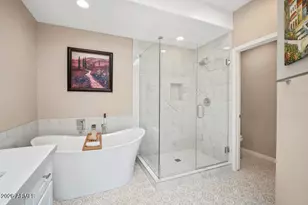 7955 E Chaparral Rd, Scottsdale, AZ 85250 - Photo 17