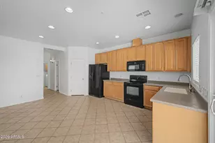 8770 W Wood Dr, Peoria, AZ 85381 - Photo 7