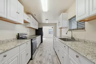 209 E McMurray Boulevard, Casa Grande, AZ 85122 - Photo 13