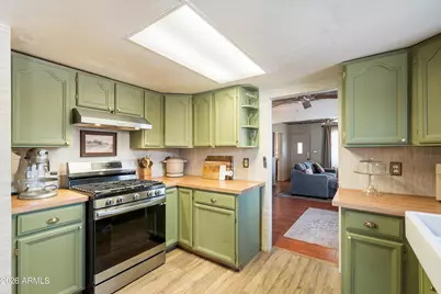 5619 W Gardenia Avenue, Glendale, AZ 85301 - Photo 11