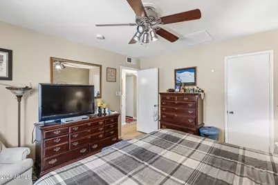 12482 N Augusta Drive, Sun City, AZ 85351 - Photo 17