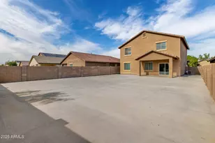 24409 W Sheraton Ln, Buckeye, AZ 85326 - Photo 43