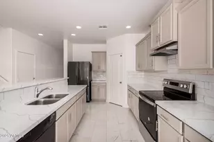 24409 W Sheraton Ln, Buckeye, AZ 85326 - Photo 13