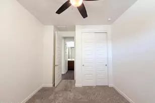 1224 E Glass Ln, Phoenix, AZ 85042 - Photo 9