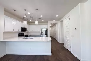 1224 E Glass Ln, Phoenix, AZ 85042 - Photo 13