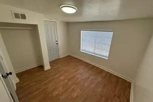 502 E Cody Dr, Phoenix, AZ 85040 - Photo 19