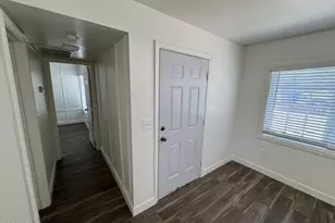 502 E Cody Dr, Phoenix, AZ 85040 - Photo 3
