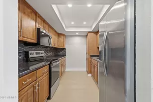 3825 E Camelback Rd, Phoenix, AZ 85018 - Photo 11