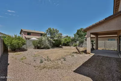 14584 W Watson Lane, Surprise, AZ 85379 - Photo 33