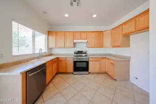 14584 W Watson Ln, Surprise, AZ 85379 - Photo 13