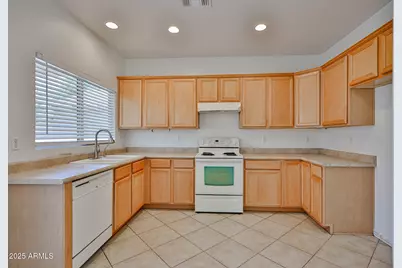 14584 W Watson Lane, Surprise, AZ 85379 - Photo 11