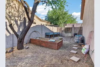 1915 E Latona Road, Phoenix, AZ 85042 - Photo 19