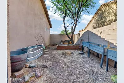 1915 E Latona Road, Phoenix, AZ 85042 - Photo 39