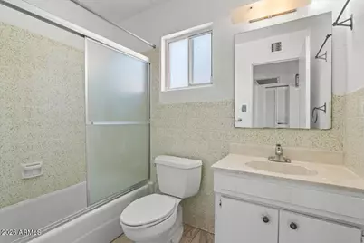 5702 E Camelback Road #SAGUARO, Phoenix, AZ 85018 - Photo 9