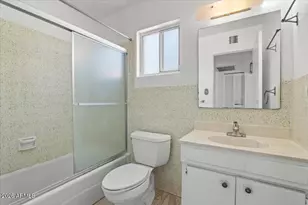 5702 E Camelback Rd, Phoenix, AZ 85018 - Photo 9