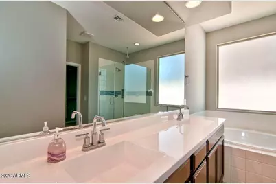 6303 S 24th Place, Phoenix, AZ 85042 - Photo 17