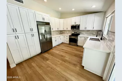 7352 W Via Del Sol Drive, Glendale, AZ 85310 - Photo 15