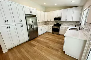 7352 W Via Del Sol Dr, Glendale, AZ 85310 - Photo 15