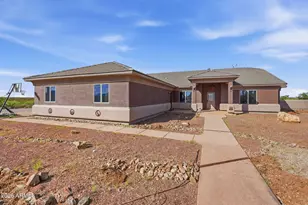 914 E Savino Ct, Huachuca City, AZ 85616 - Photo 5