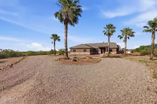 914 E Savino Ct, Huachuca City, AZ 85616 - Photo 1